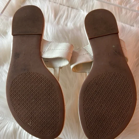Tory Burch Everly Backless Thong Sandal in white, size 7 - Picture 5 of 6